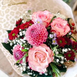 Blumenboxx mit Rosen – Standort Vogt – Ornamentum